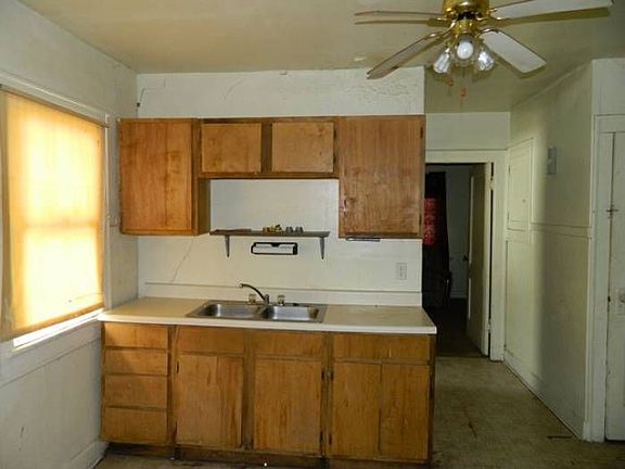 Unit 1 Kitchen