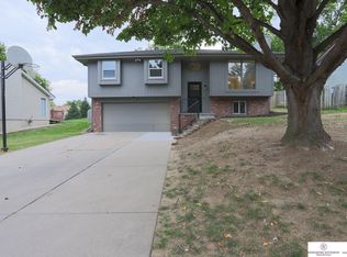 5723 N 129th St, Omaha, NE 68164