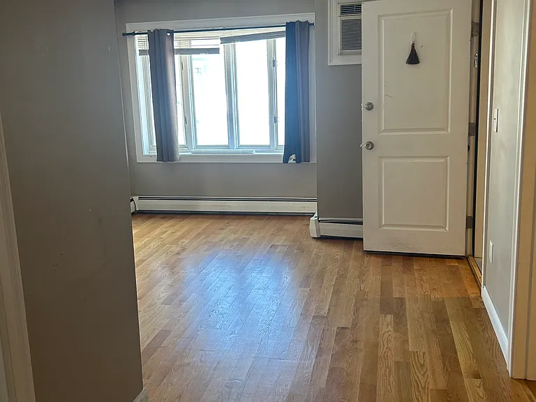 959 Locust St #2 — Photo 9