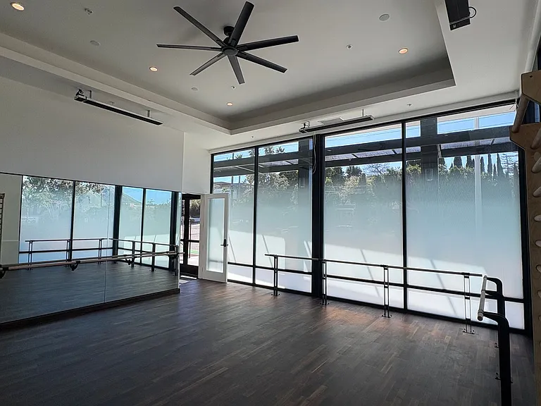 Newly Built Luxury Apartments in San Luis Obispo "Little Italy" — Photo 73
