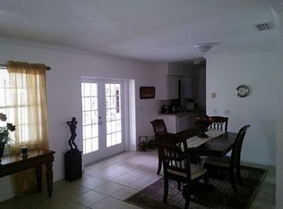 7015 W Pocahontas Ave, Tampa, FL 33634