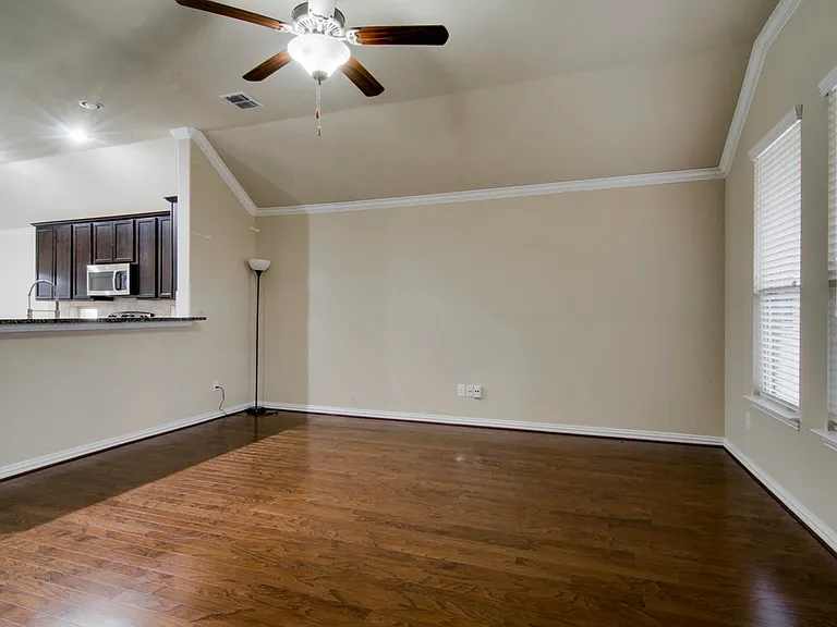 16221 Stillhouse Hollow Ct — Photo 12