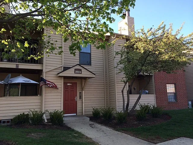 2024 N Rand Rd Unit 205 photo 1