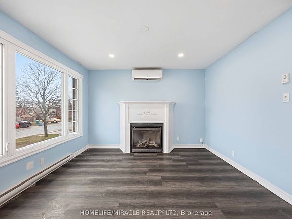 5th image of 839 Mountain Ash Rd