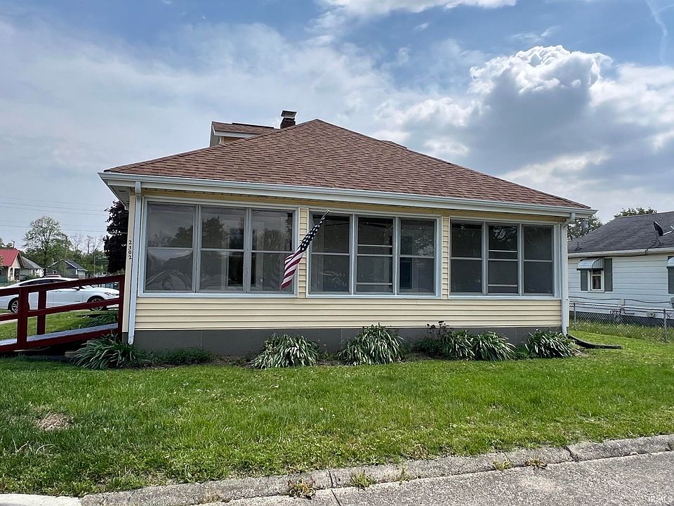1st image of 2302 Roosevelt Ave