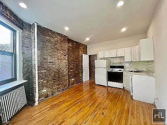 1st image of 31 Avenue C #7