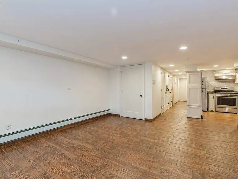 6123 N Moody Ave #G — Photo 3