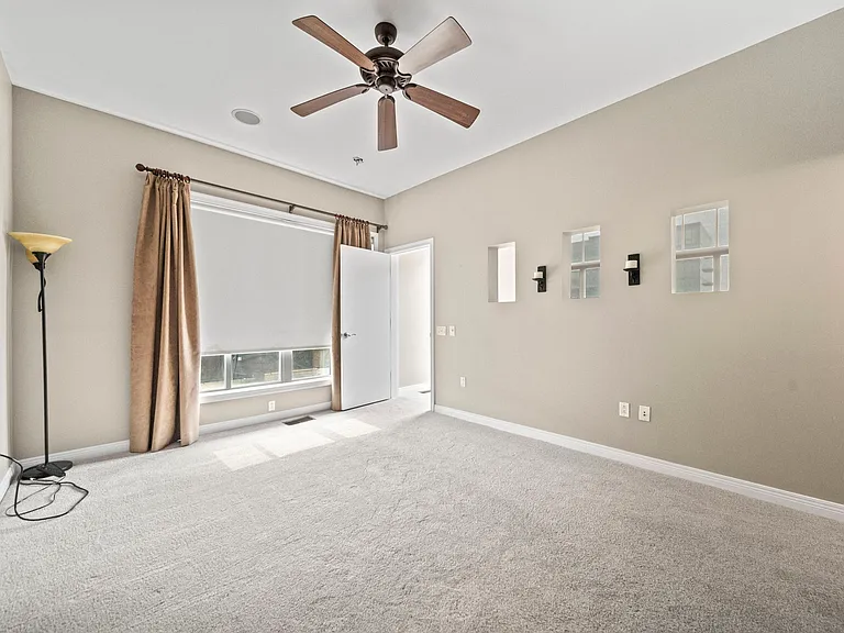 251 Daniel Burnham Sq #701 — Photo 17
