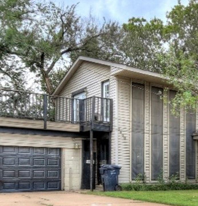 1st image of 2600 NW 50th St