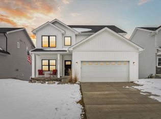 2149 Rolling Hills Dr, Holly, MI 48442