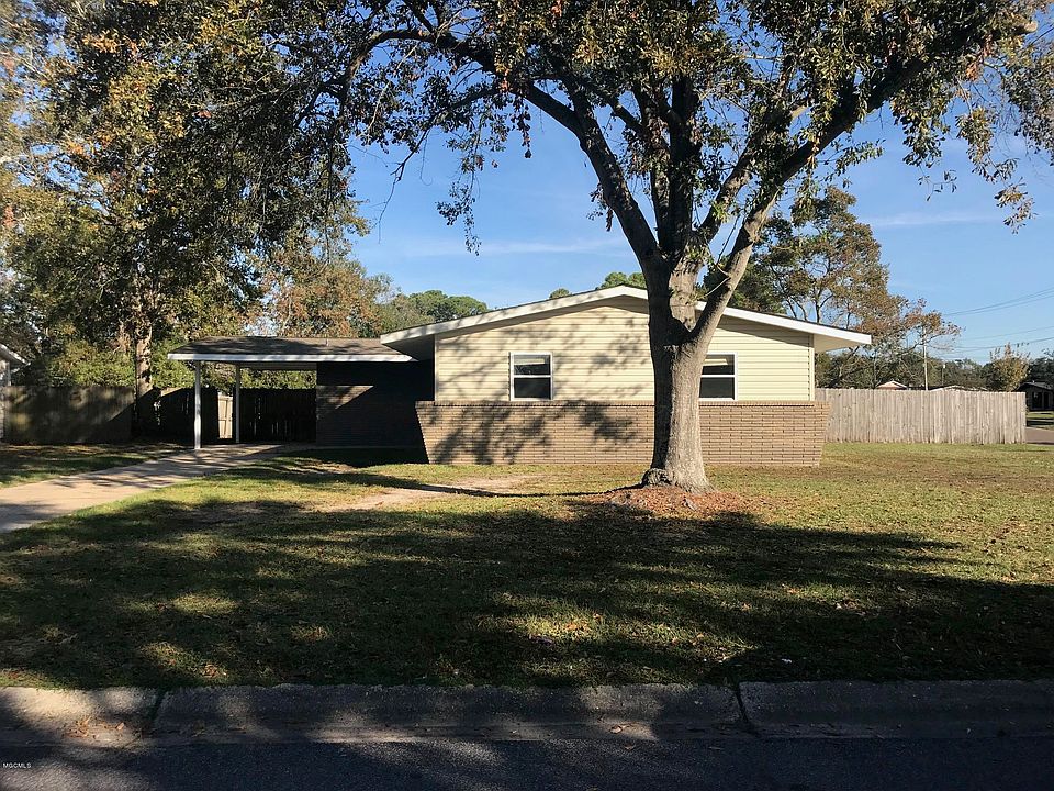 1st image of 2529 Pinewood Ave