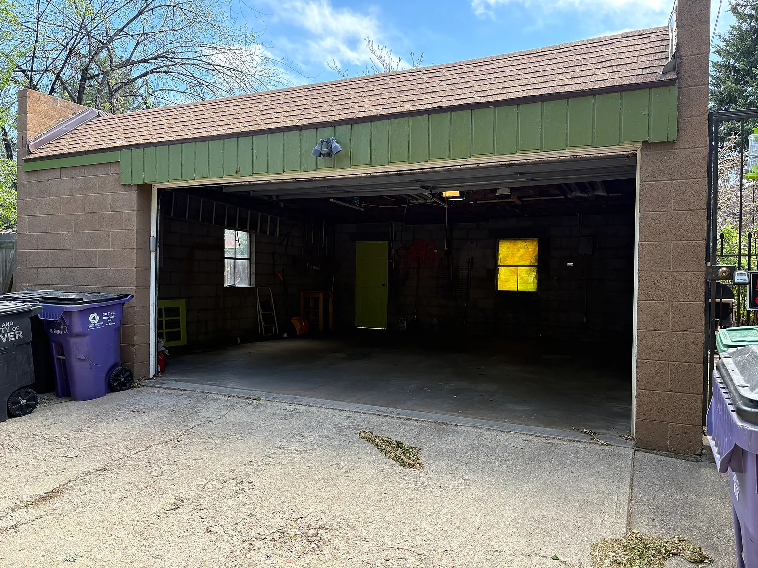 3 bed, 1217 sqft, $3,700 — Photo 3