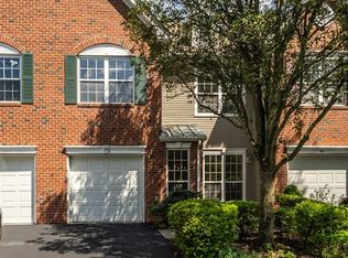17 Clark Ct, Basking Ridge, NJ 07920