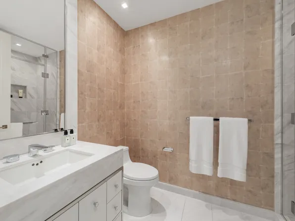 138 East 50th Street image 21 of 26