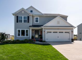 548 Oak Meadow Dr, Middleville, MI