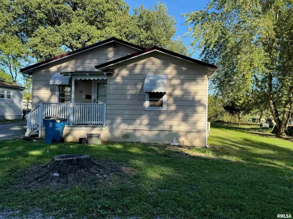 408 Lickliter St, Benton, IL 62812