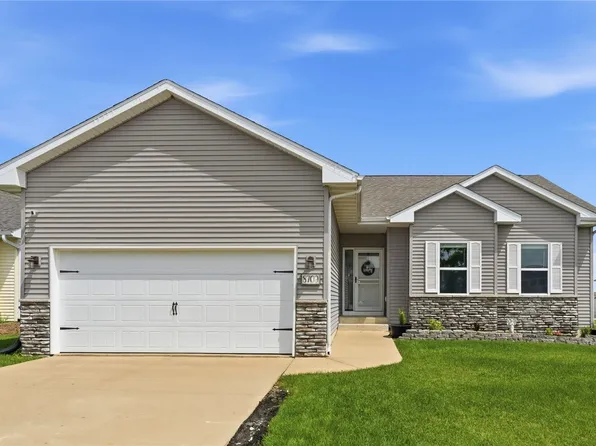 8709 Aldridge Dr, Cedar Rapids, IA 52404