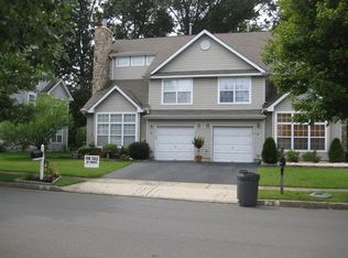 30 Haymarket Ct, East Windsor, NJ 08512