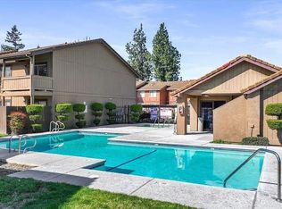 496 Cherry Ln APT C, Manteca, CA