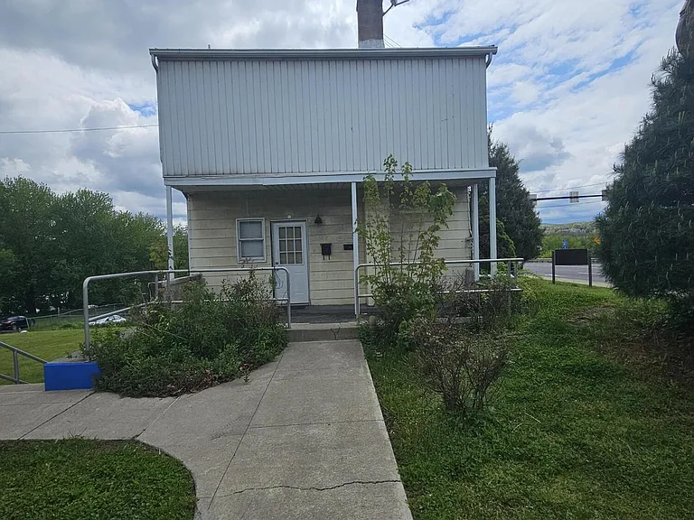 106 N Main St #2 — Photo 2