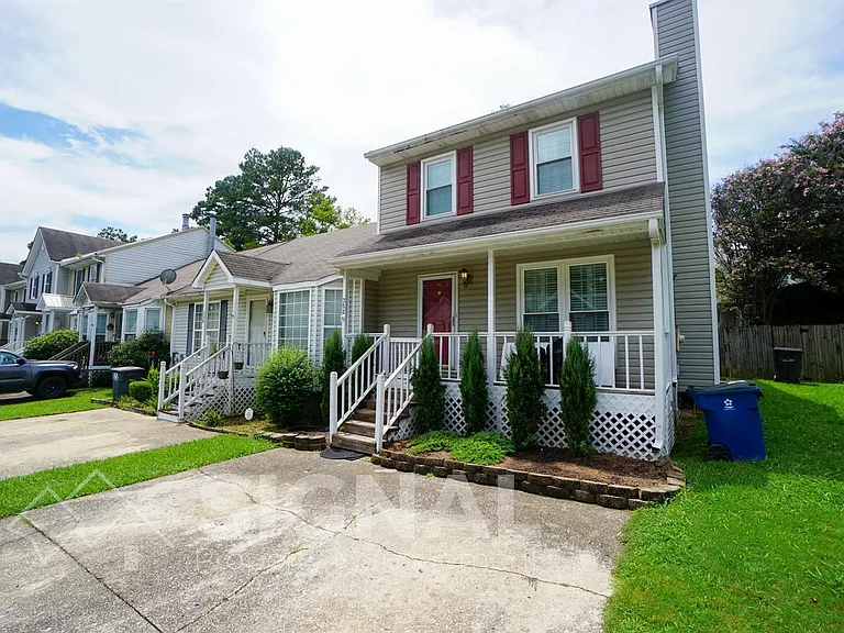 352 Jamestown Manor Dr — Photo 2