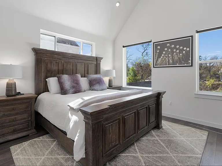 4020 Airport Blvd #7 — Photo 16