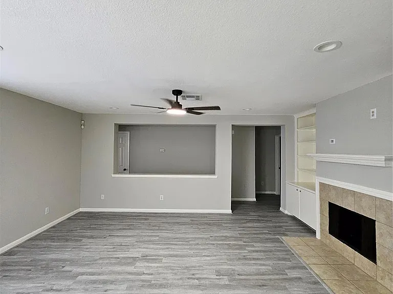 1130 Concord Pl — Photo 14
