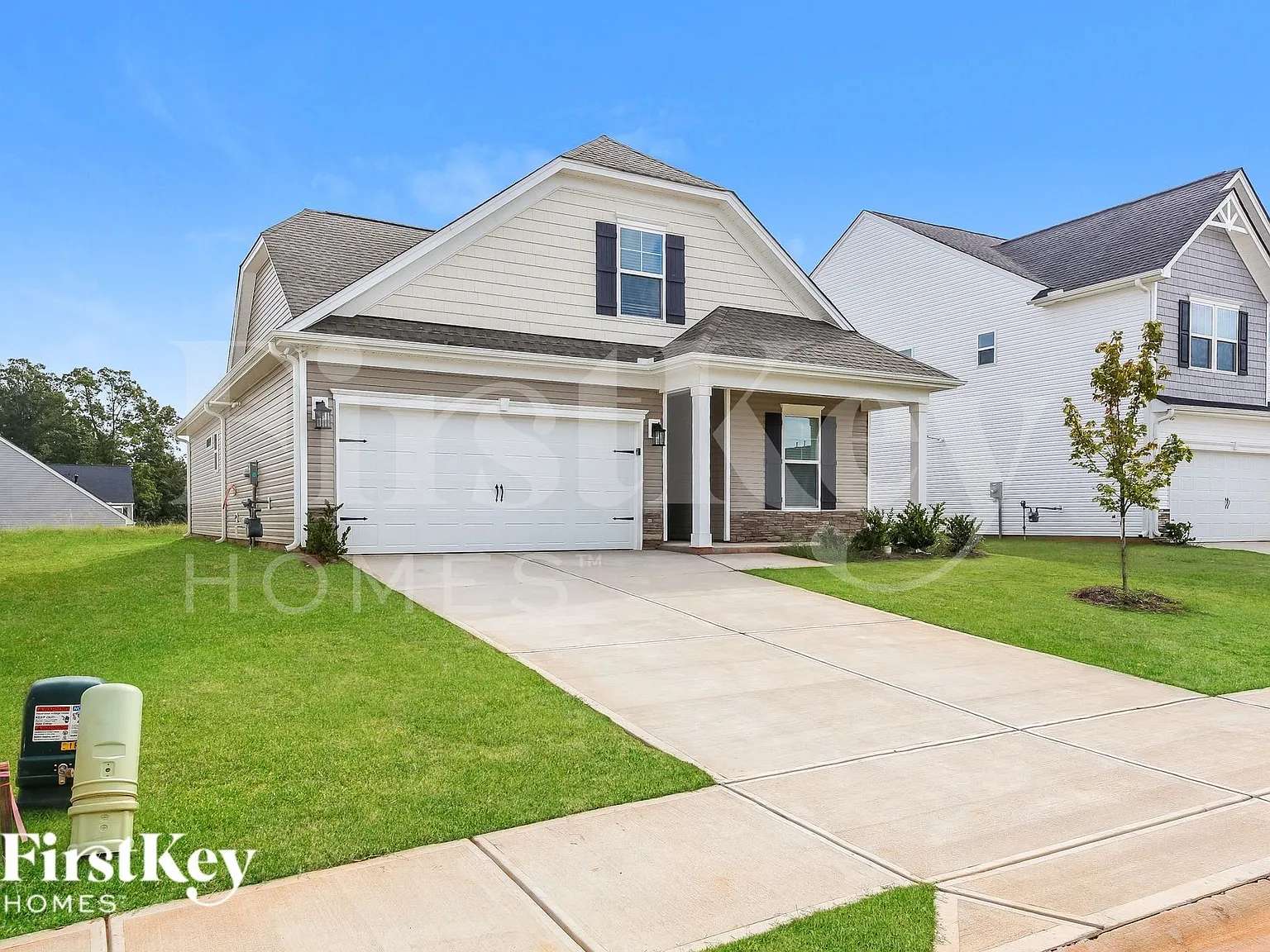 4 bed, 3.0 bath, 2025 sqft, $2,055 — Photo 2
