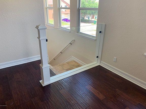 4th image of 1045 Venetian Dr Unit 201