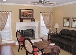 5th image of 192 Woodbury Dr