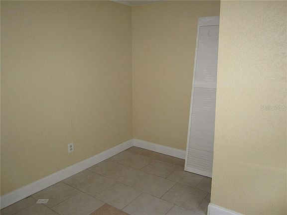 5th image of 10507 Bay Hills Cir