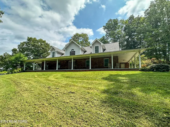 336 Spruce Dr, Rose Hill, VA 24281