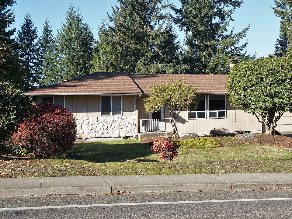1st image of 4106 Sunset Dr W #A