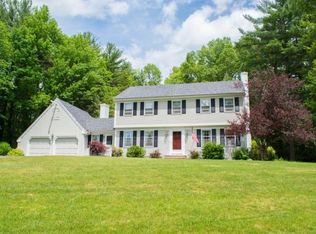 30 Birchwood Cir, Bedford, NH 03110