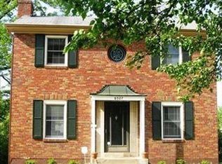 8027 Gannon Ave, Saint Louis, MO 63130