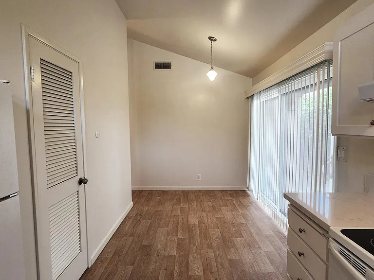 4326 Fair Oaks Blvd — Photo 16