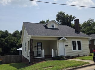 106 E Hunter St #A, Madison, NC 27025