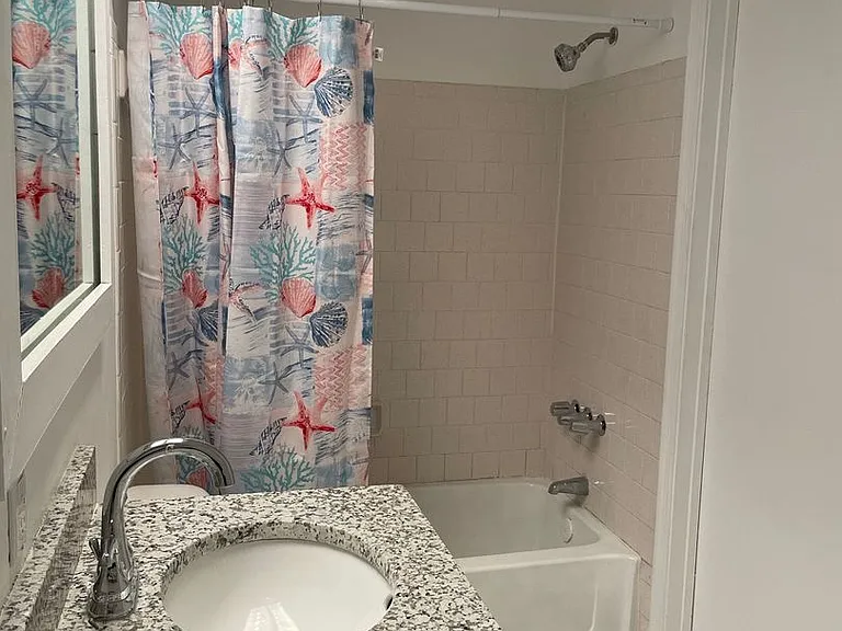 1104 Creekside Ct — Photo 11