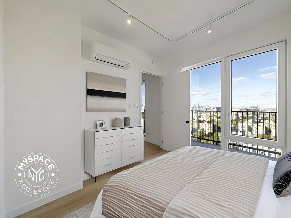 1st image of 931 Carroll St #1603