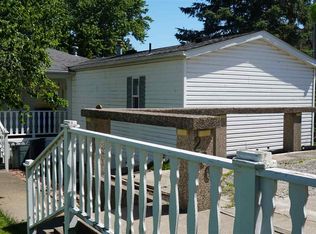 200 E Commercial St, Lone Tree, IA 52755