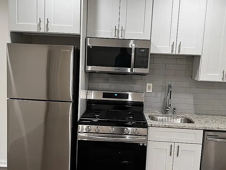 1522 V St SE #4 — Photo 14