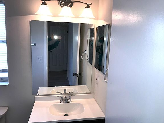 4th image of 5849 Willow Leaf Ct