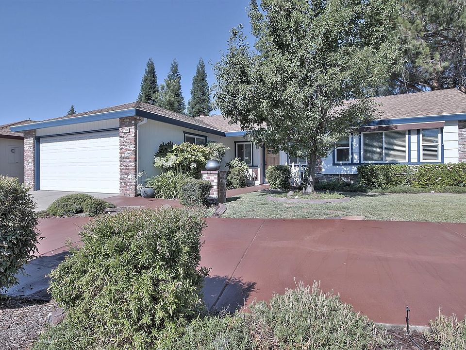 1st image of 1300 Daisy Ct