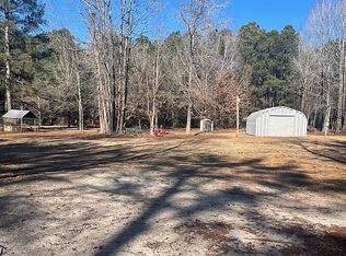 326 W Waterway Dr, Belhaven, NC 27810