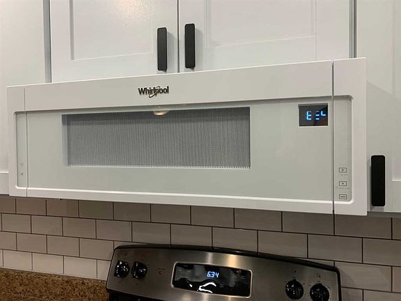 3rd image of 6711 Green Branch Dr APT 4