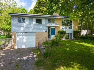 4 Bedford St, Bedford, NS B4A1W4