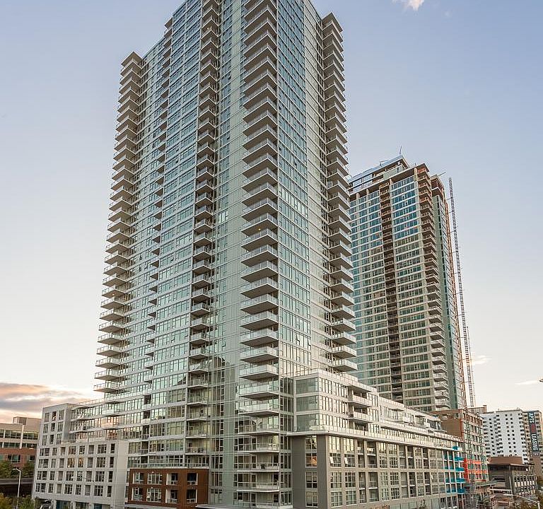 1st image of 588 Bell St Unit 4003