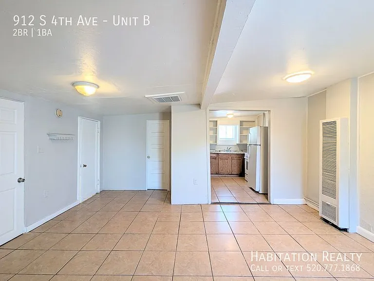 912 S 4th Ave #B — Photo 2