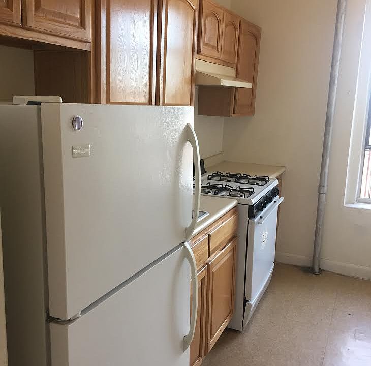 2nd image of 225 Parkside Ave APT 6N