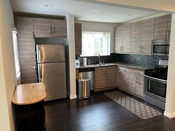 5th image of 4230 Tujunga Ave